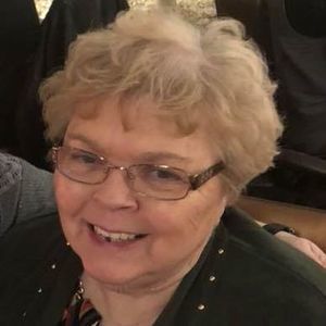 Meet your Posher, Lois